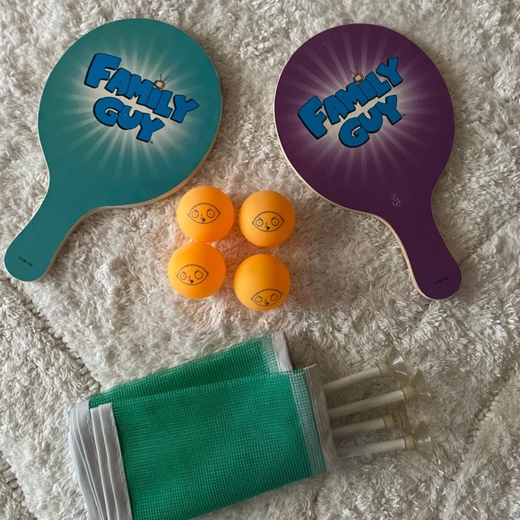 Family Guy Ping Pong Set for Adults - Picture 3 of 5